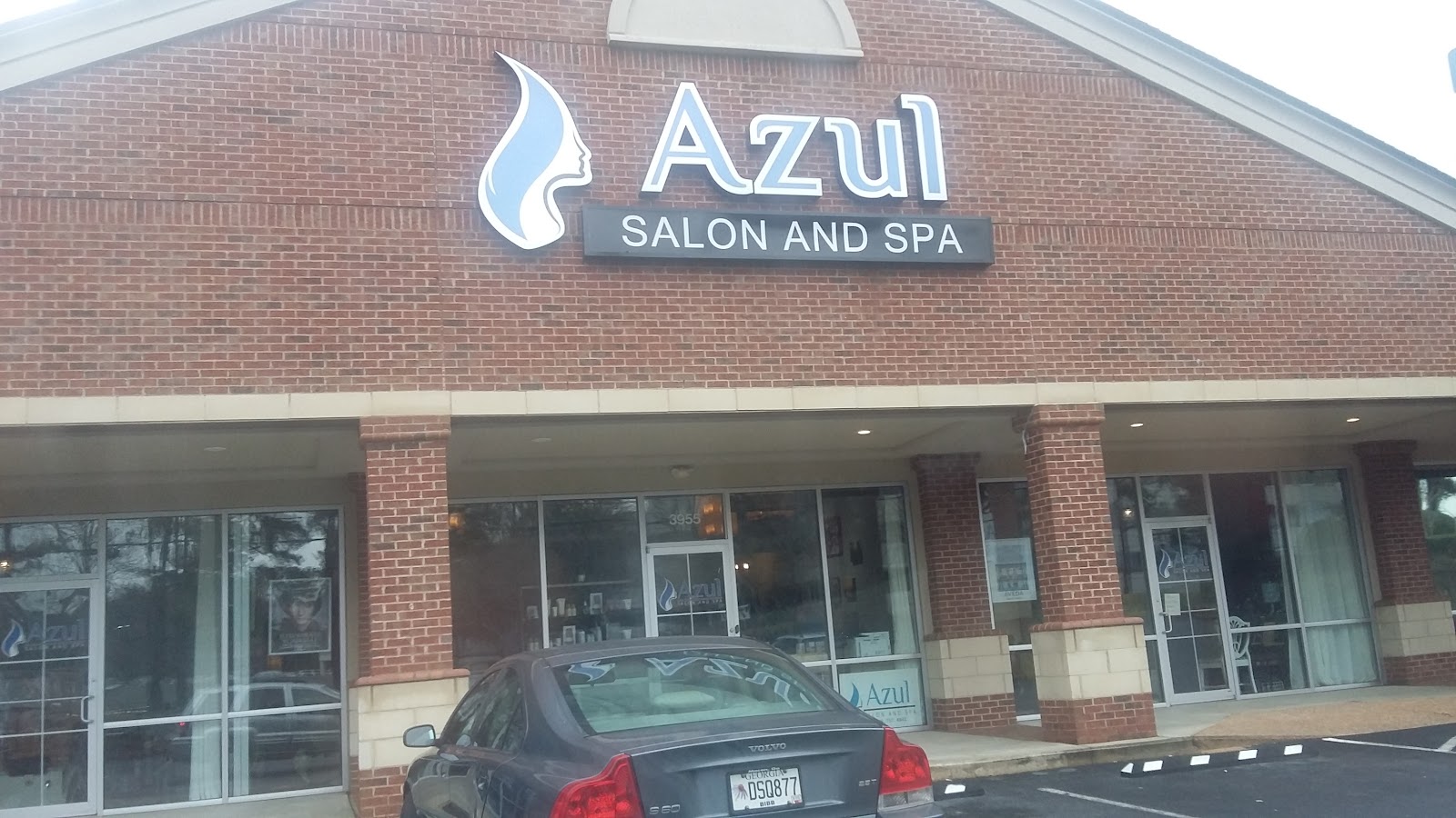 Azul Salon & Spa nail work in Macon, Georgia